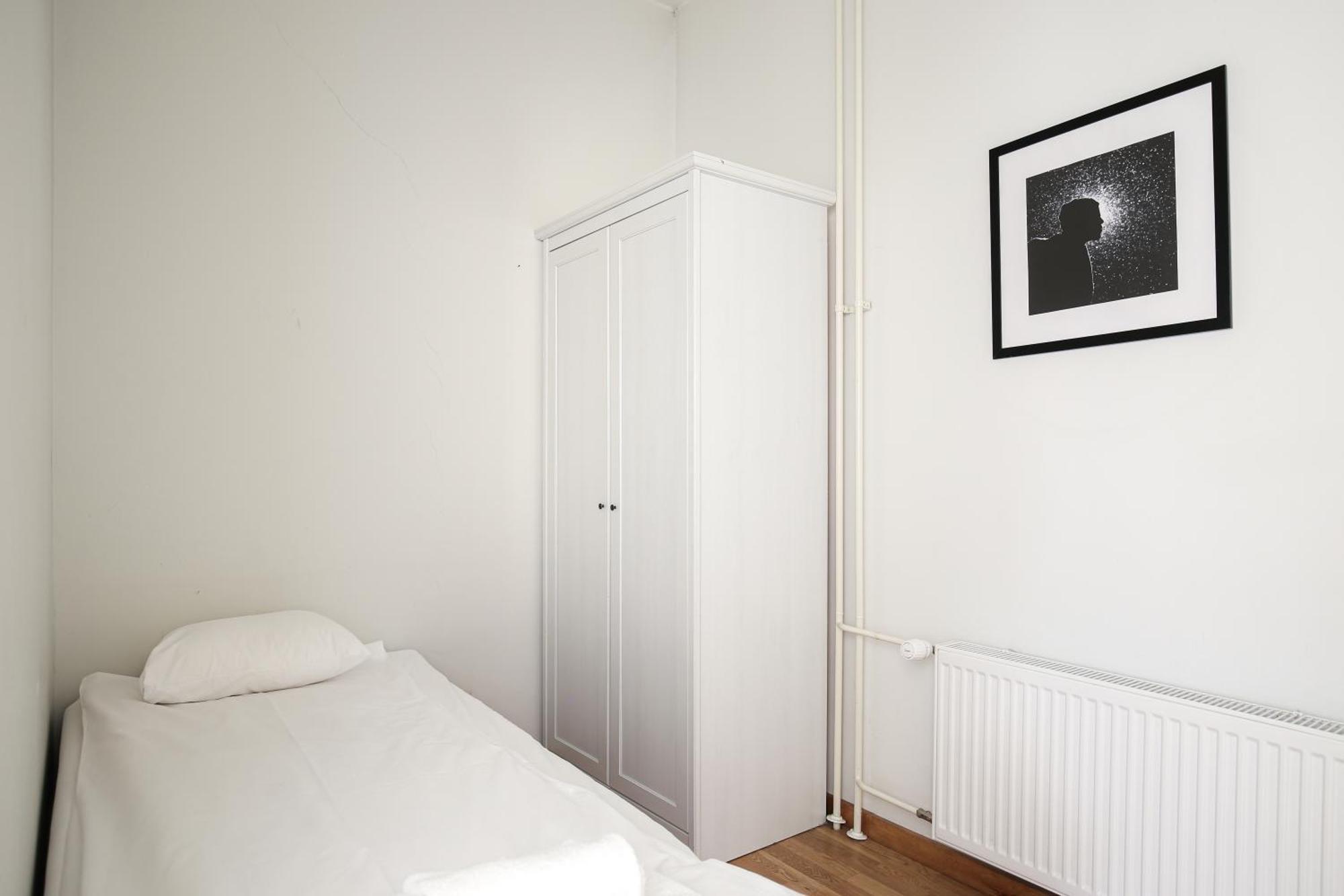 Kotimaailma Apartments Kamppi - 3Br In The Center With Key Code Helsinki Exterior photo